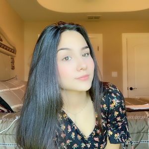 Meet your Posher, Nayeli